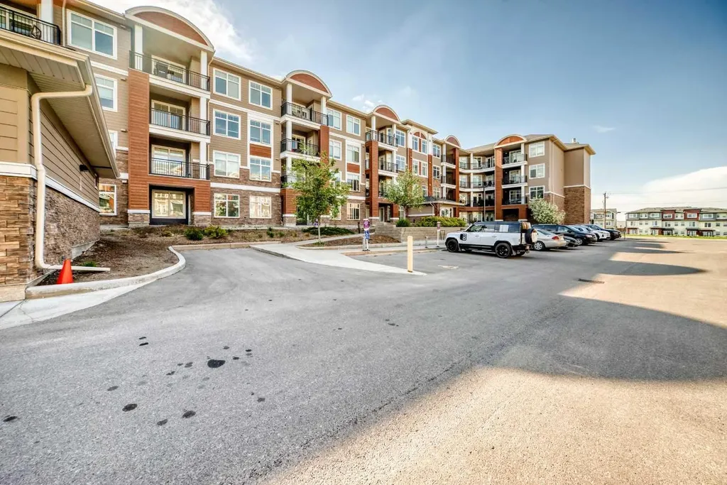 3727 Sage Hill Drive NW Calgary AB T3R 1T7
