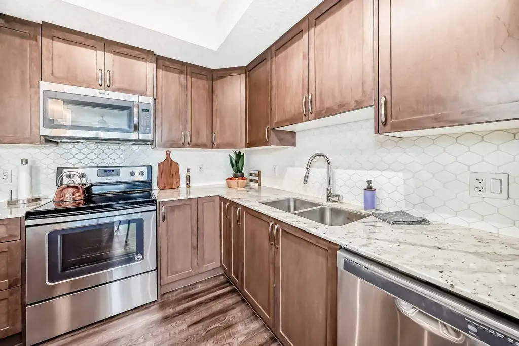 3727 Sage Hill Drive NW Calgary AB T3R 1T7