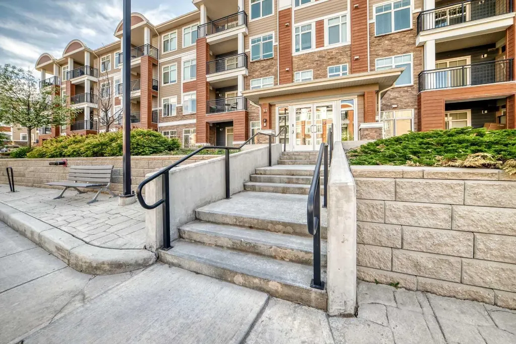 3727 Sage Hill Drive NW Calgary AB T3R 1T7