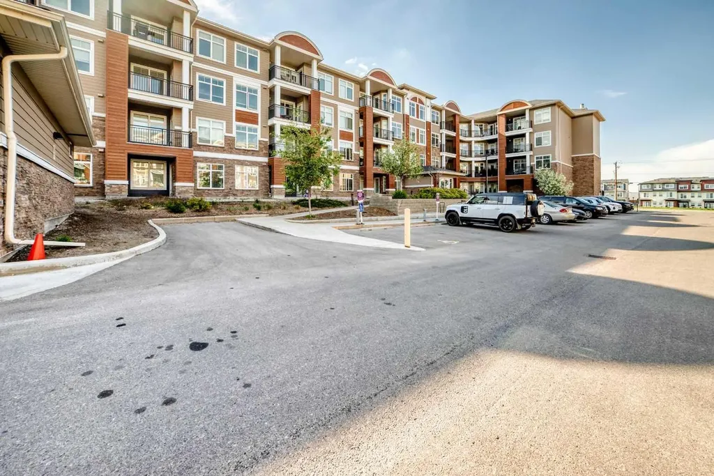 3727 Sage Hill Drive NW Calgary AB T3R 1T7