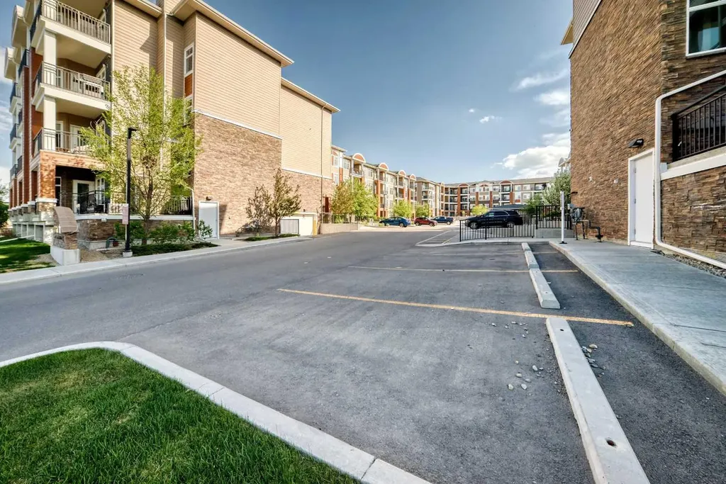 3727 Sage Hill Drive NW Calgary AB T3R 1T7