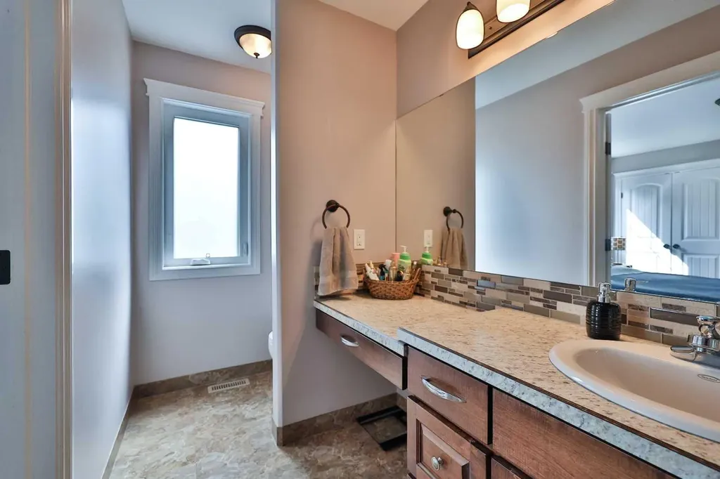 402 11 Street Nobleford AB T0L 1S0