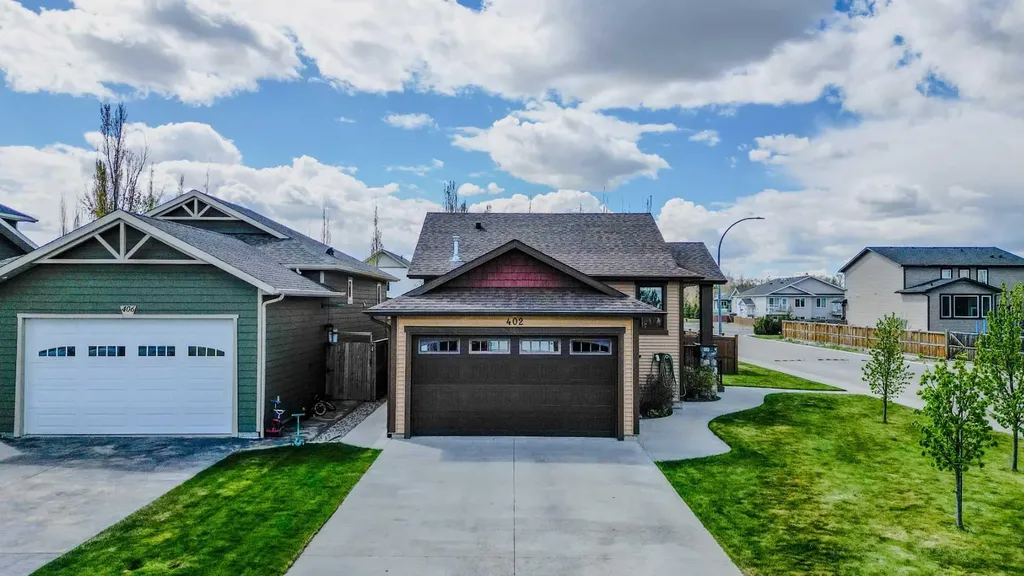 402 11 Street Nobleford AB T0L 1S0