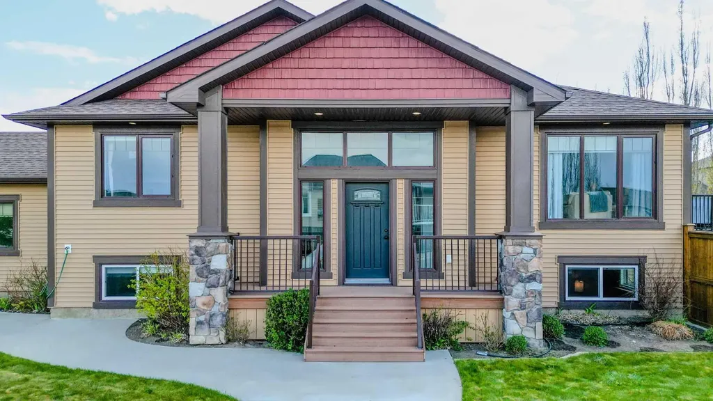 402 11 Street Nobleford AB T0L 1S0