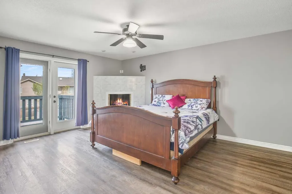 35 Taylor Drive Lacombe AB T4L 2N9