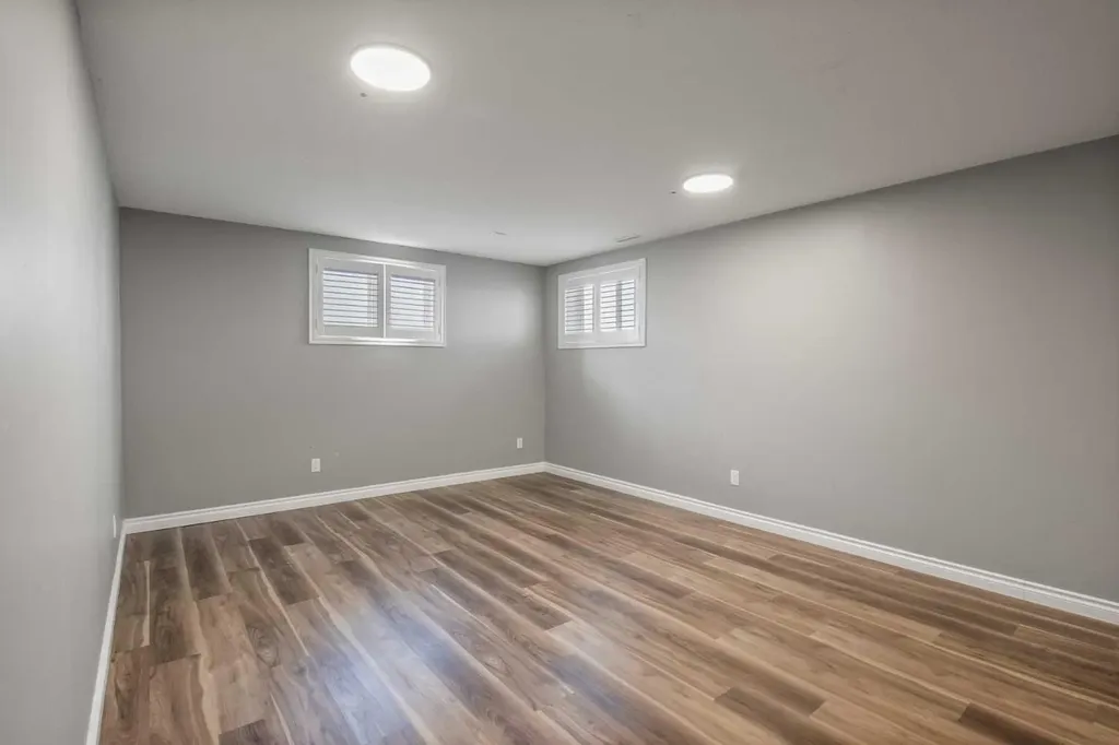 35 Taylor Drive Lacombe AB T4L 2N9