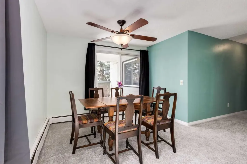 70 Glamis Drive SW Calgary AB T3E 6T6