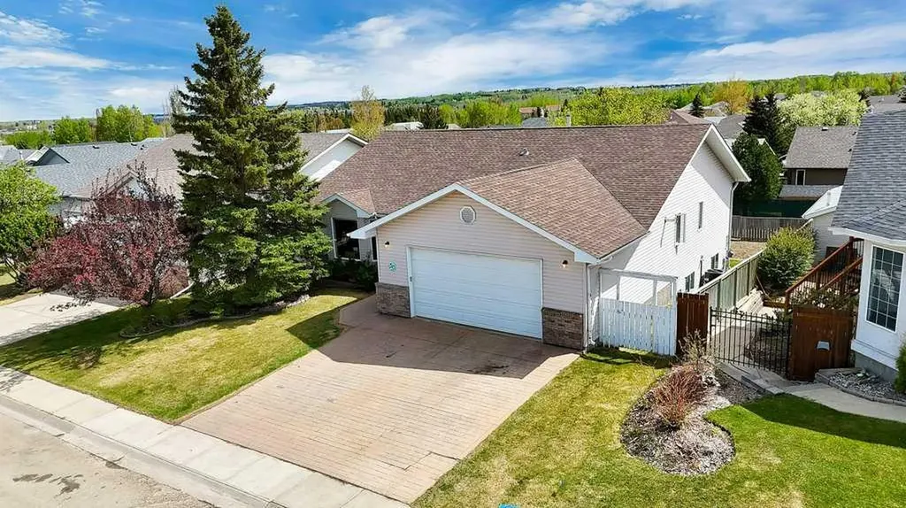 50 Westwood Crescent Sylvan Lake AB T4S 1V8