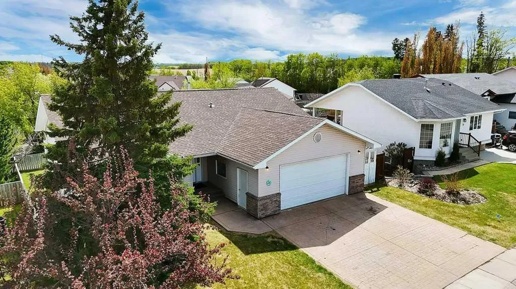 50 Westwood Crescent Sylvan Lake AB T4S 1V8