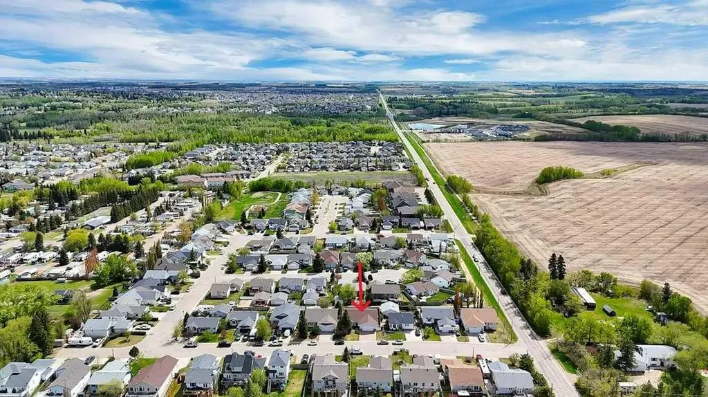 50 Westwood Crescent Sylvan Lake AB T4S 1V8