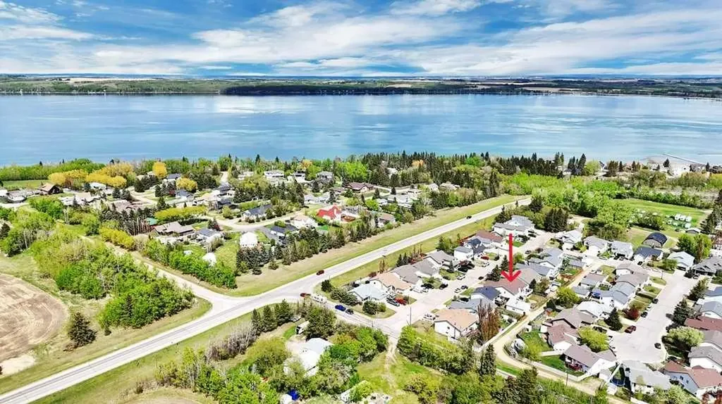 50 Westwood Crescent Sylvan Lake AB T4S 1V8