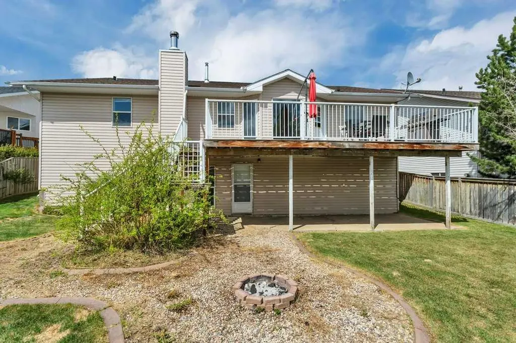 50 Westwood Crescent Sylvan Lake AB T4S 1V8