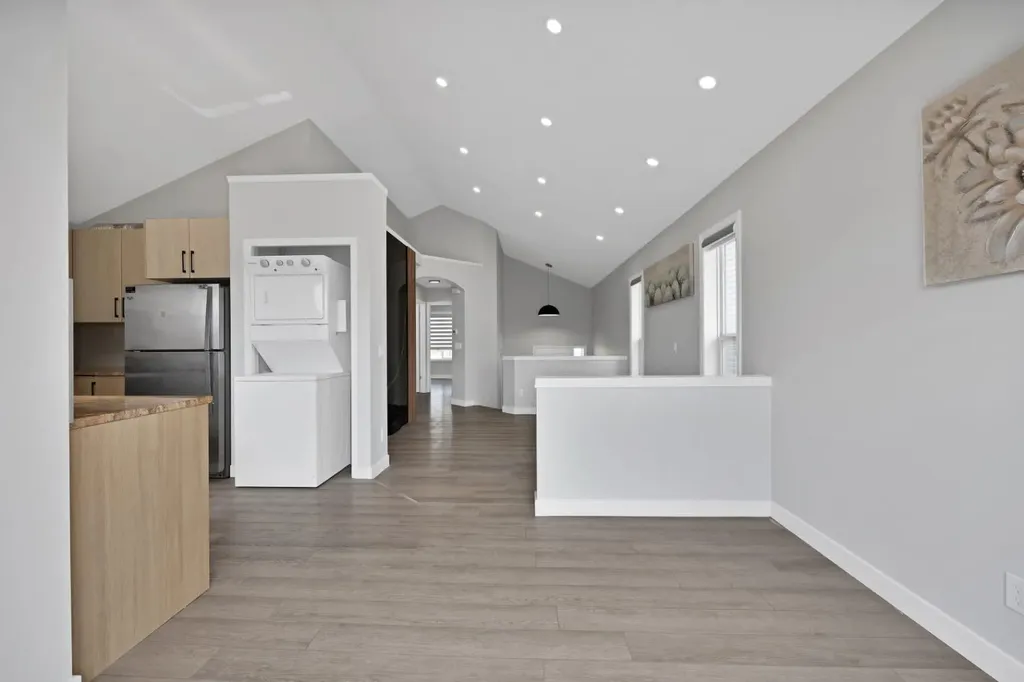 288 Saddlemead Road NE Calgary AB T3J4J4