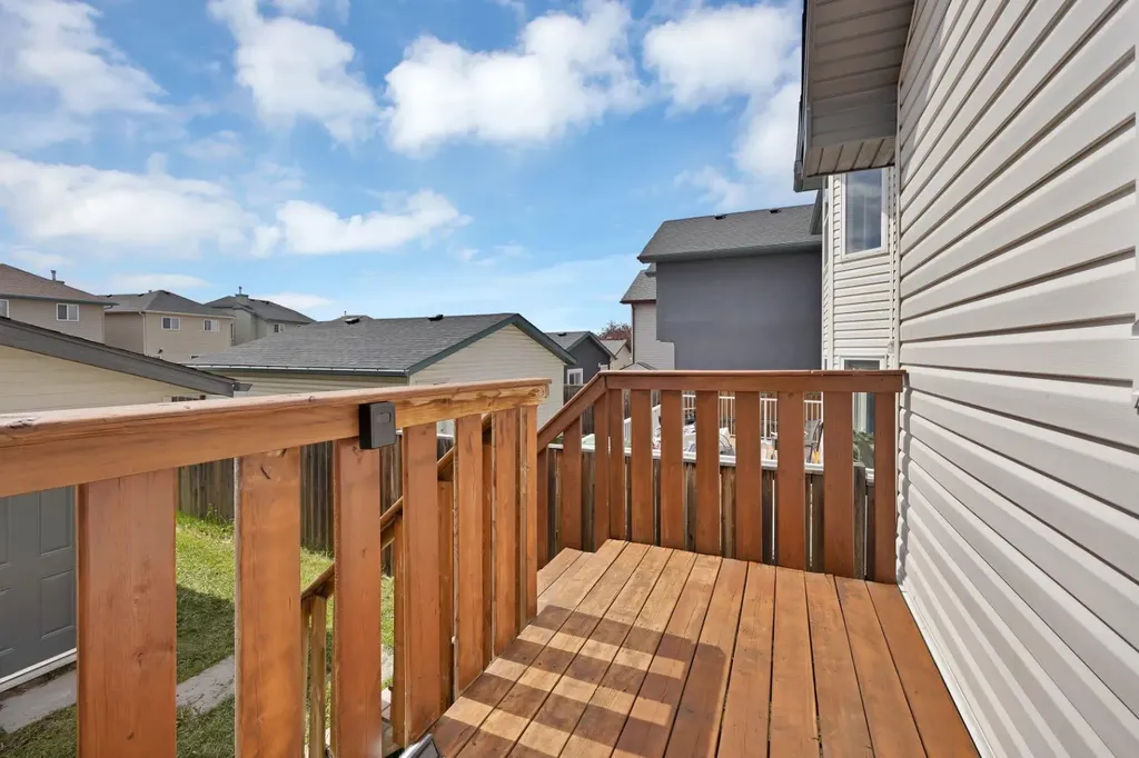 288 Saddlemead Road NE Calgary AB T3J4J4