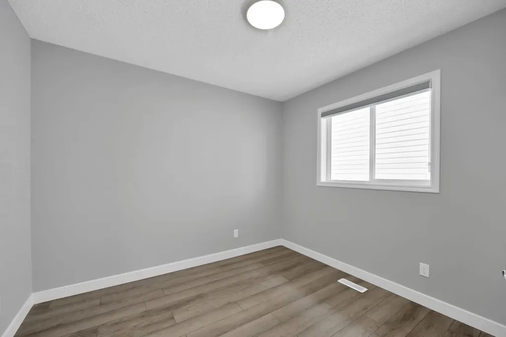 288 Saddlemead Road NE Calgary AB T3J4J4