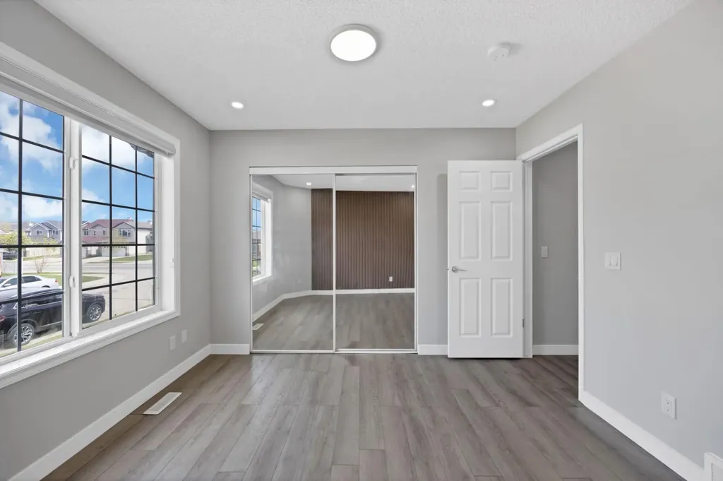 288 Saddlemead Road NE Calgary AB T3J4J4