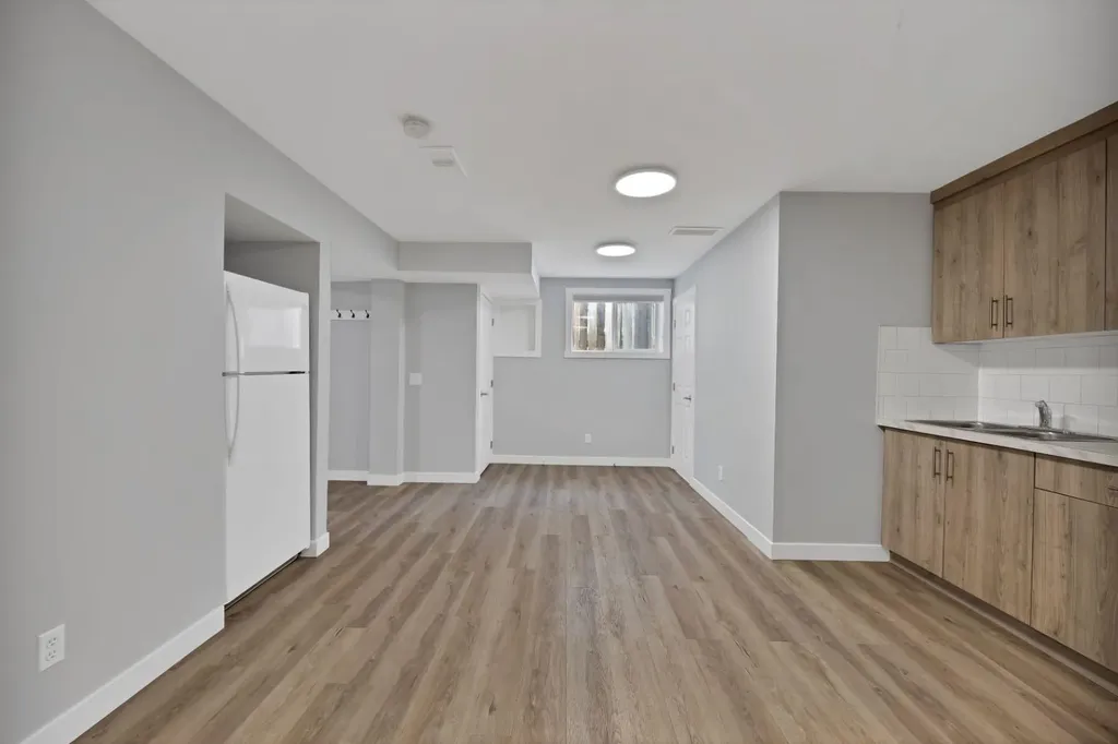 288 Saddlemead Road NE Calgary AB T3J4J4
