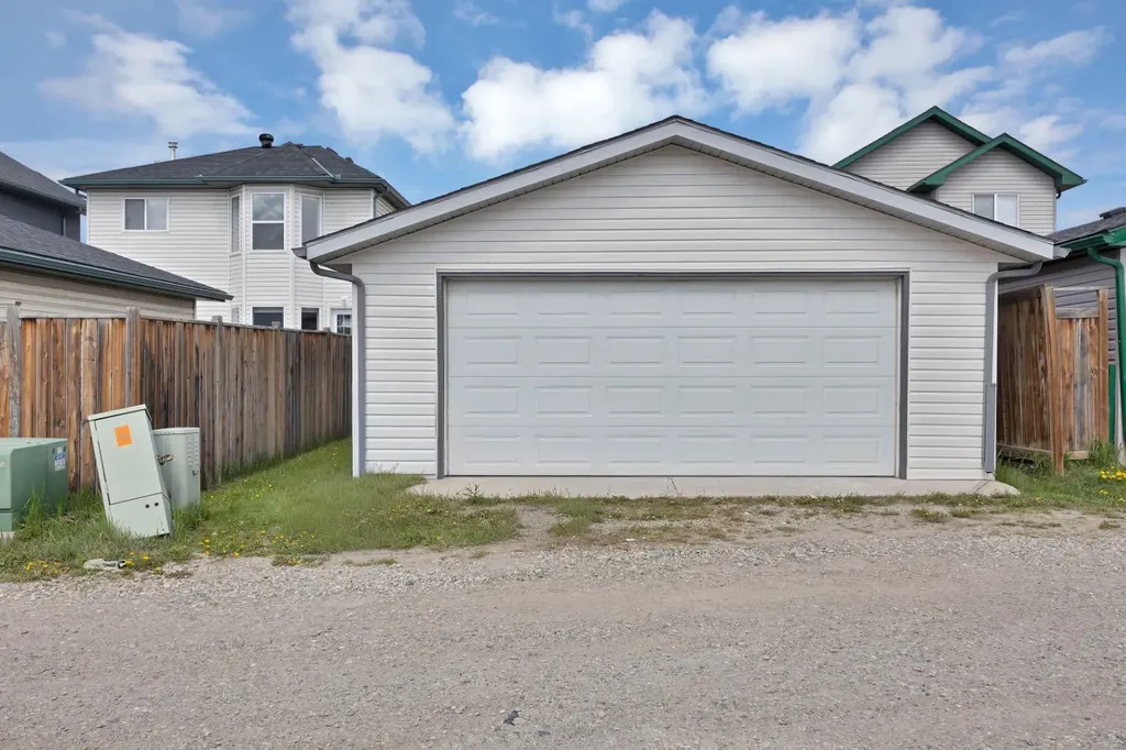 288 Saddlemead Road NE Calgary AB T3J4J4