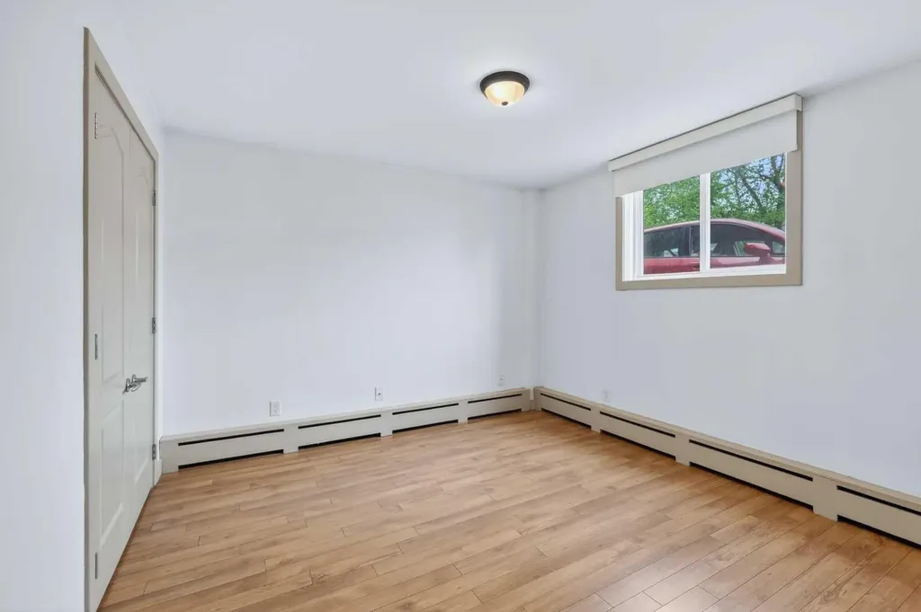 2020 11 Avenue SW Calgary AB T3C 0P1