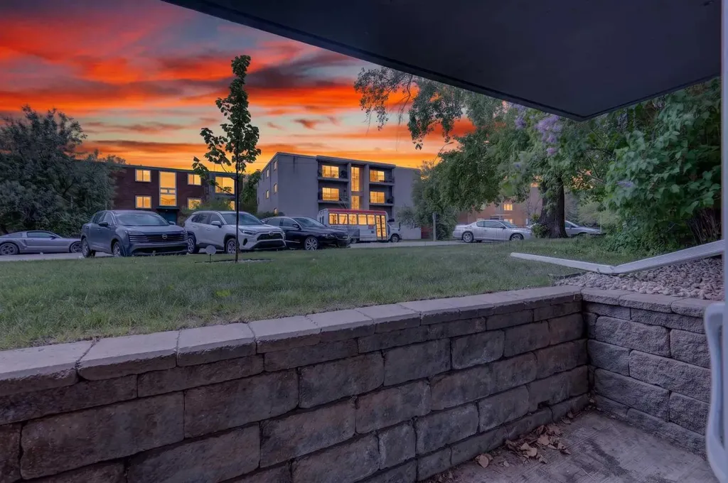 2020 11 Avenue SW Calgary AB T3C 0P1