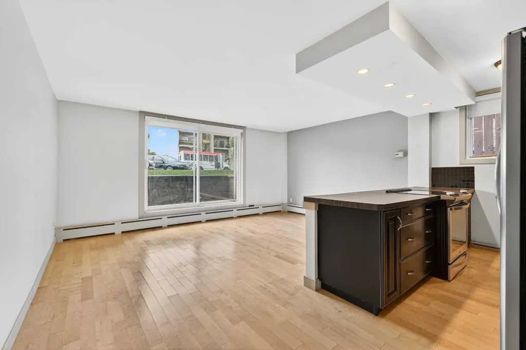 2020 11 Avenue SW Calgary AB T3C 0P1