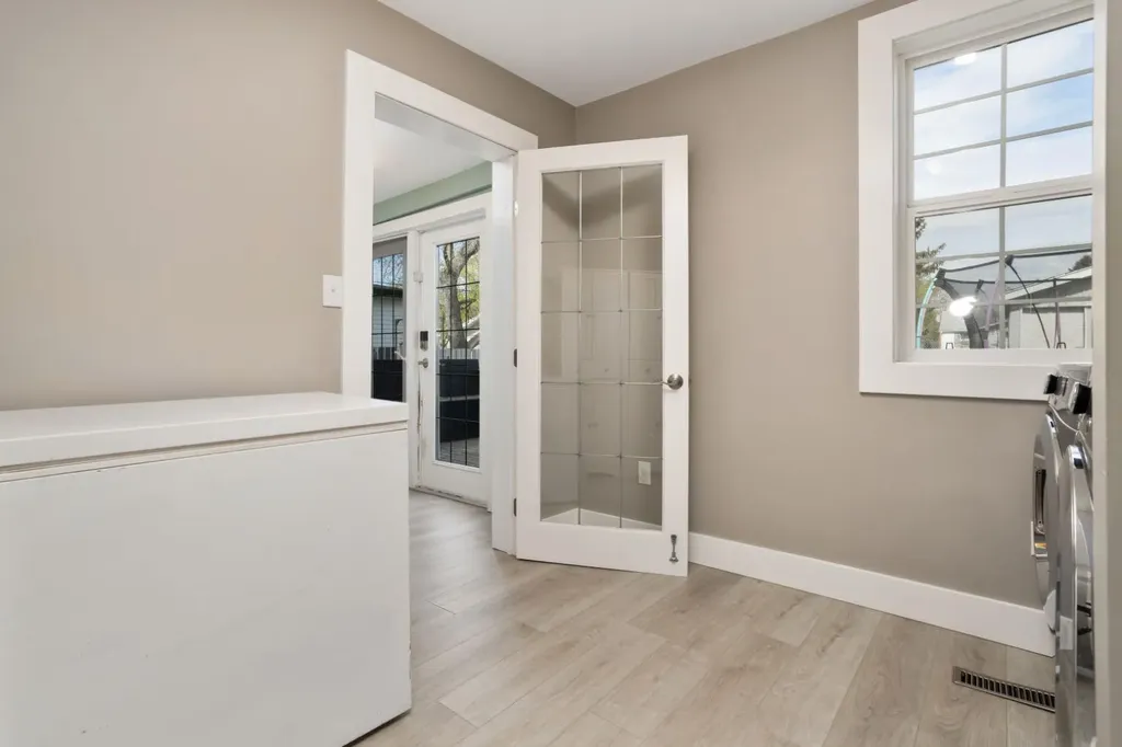 1018 Moville Street Ohaton AB T0B 3P0