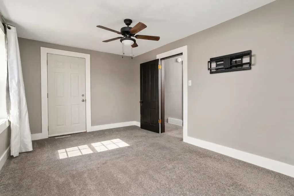 1018 Moville Street Ohaton AB T0B 3P0
