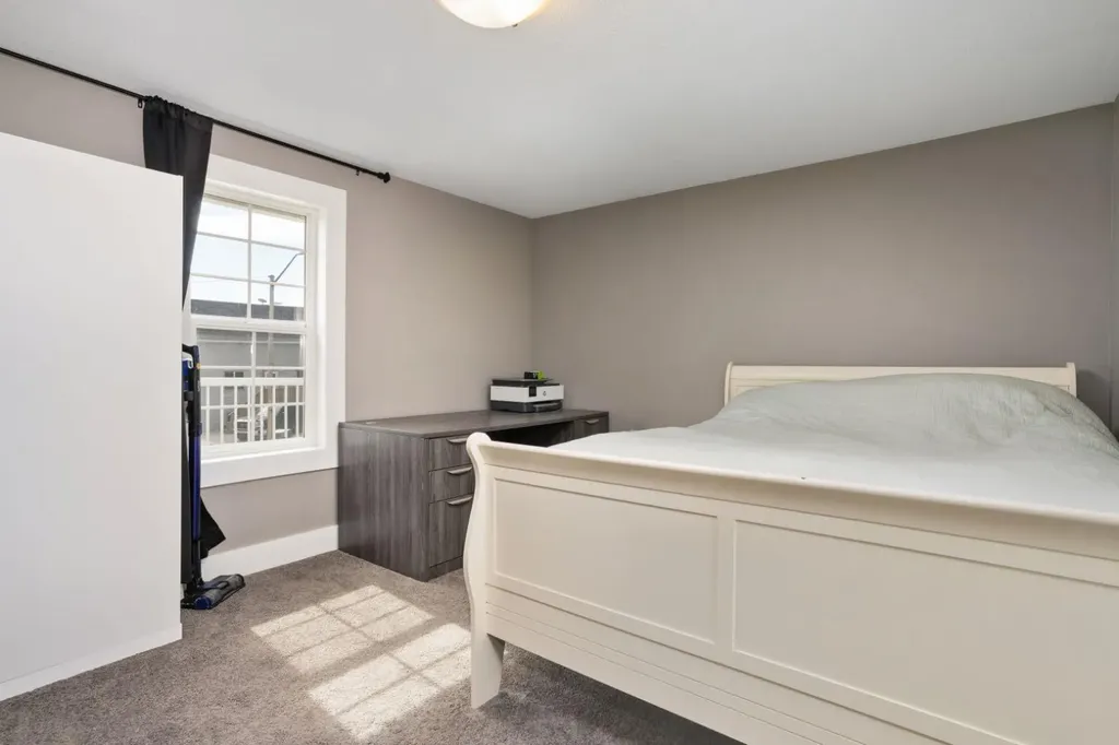 1018 Moville Street Ohaton AB T0B 3P0