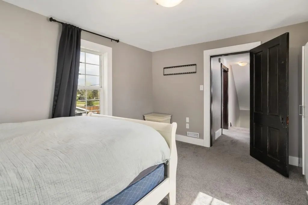 1018 Moville Street Ohaton AB T0B 3P0