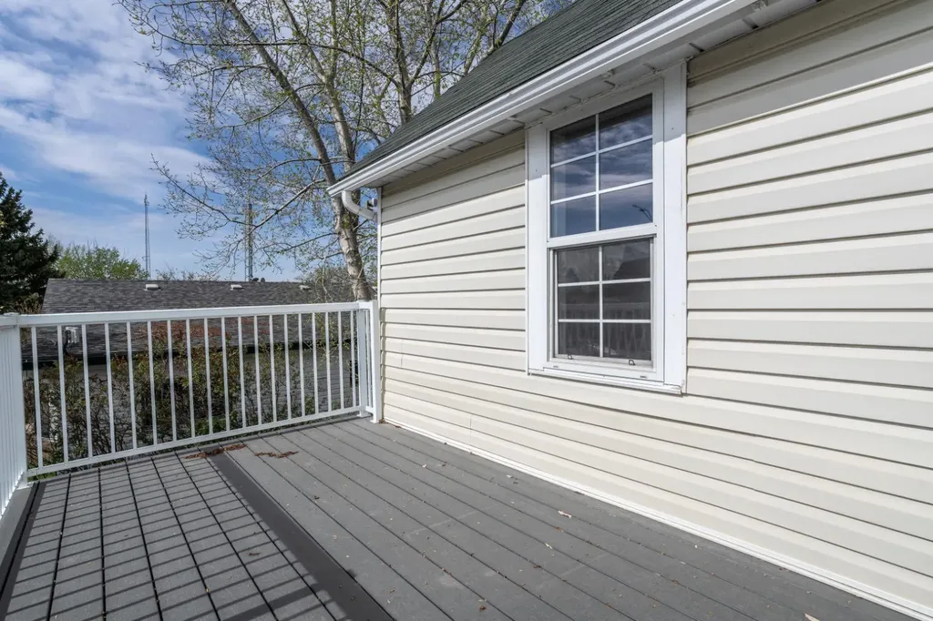 1018 Moville Street Ohaton AB T0B 3P0