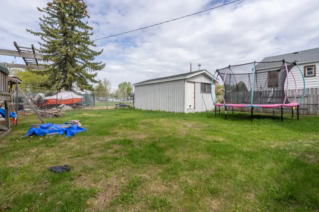 1018 Moville Street Ohaton AB T0B 3P0