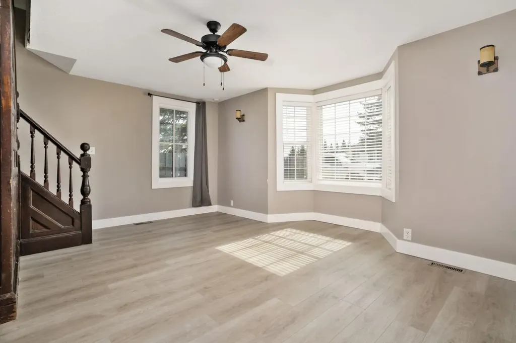 1018 Moville Street Ohaton AB T0B 3P0