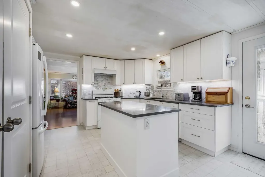 240 Big Hill Circle SE Airdrie AB T4A 1P8