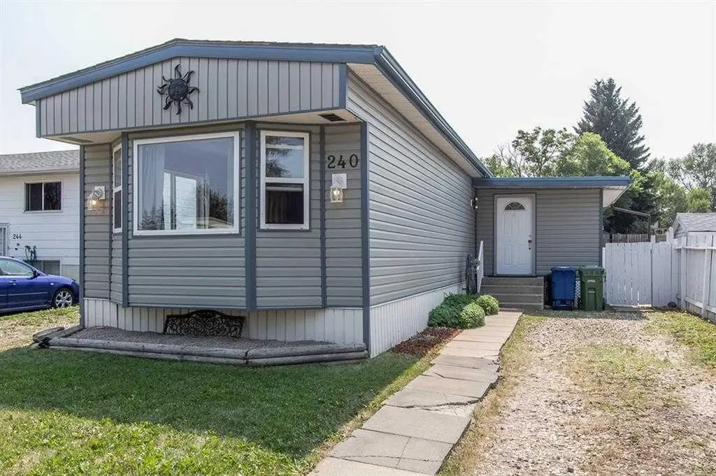 240 Big Hill Circle SE Airdrie AB T4A 1P8