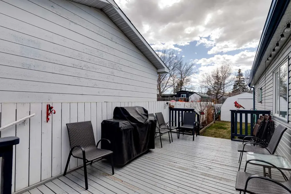 240 Big Hill Circle SE Airdrie AB T4A 1P8