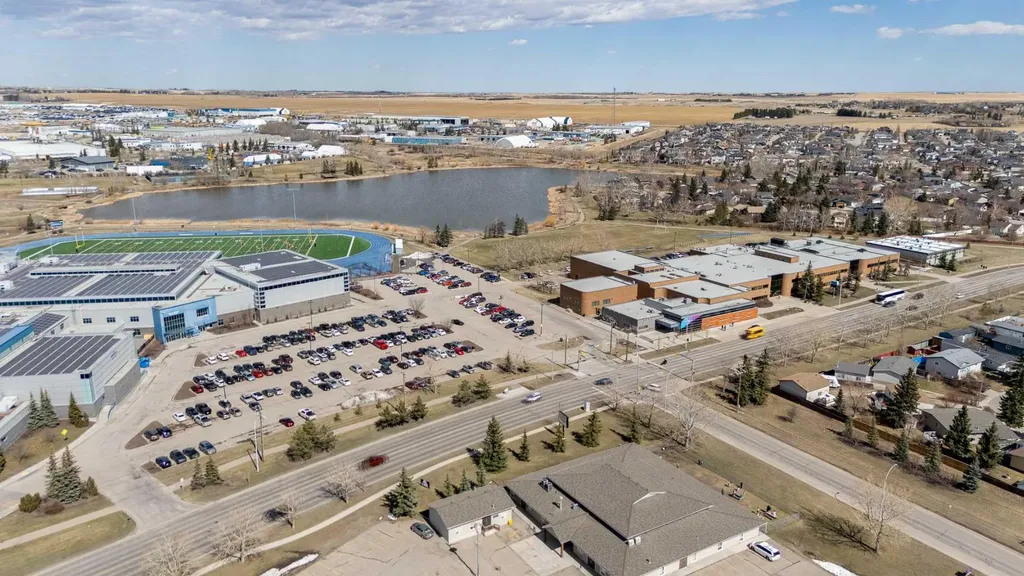 240 Big Hill Circle SE Airdrie AB T4A 1P8