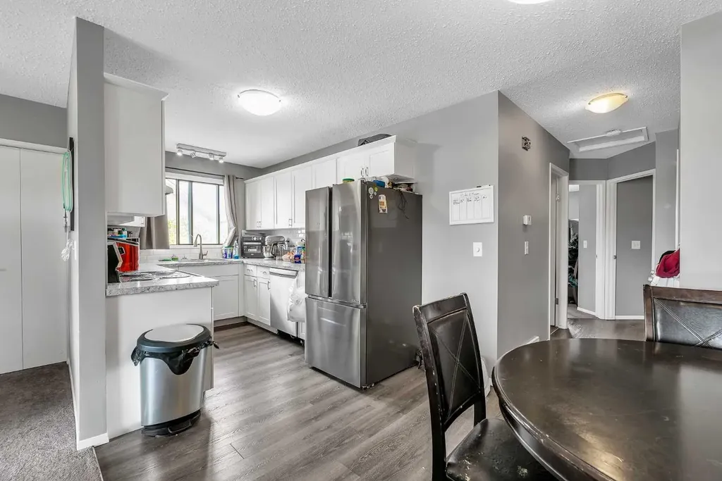 319 Templemont Place NE Calgary AB T1Y 5A7