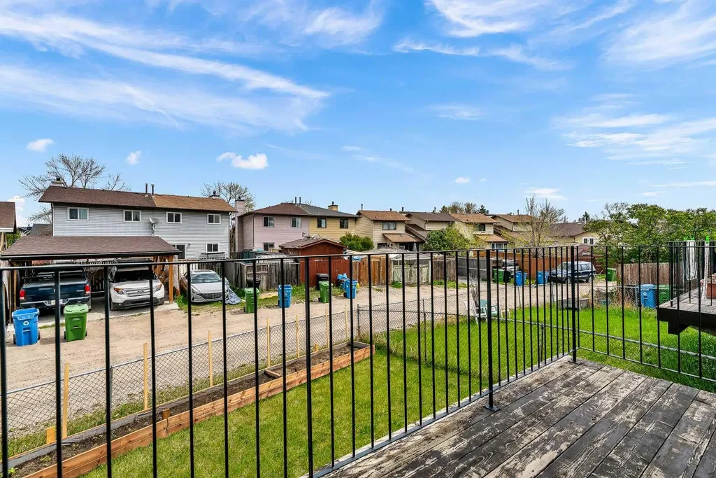 319 Templemont Place NE Calgary AB T1Y 5A7