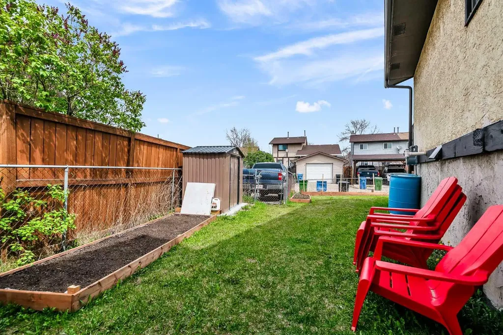 319 Templemont Place NE Calgary AB T1Y 5A7