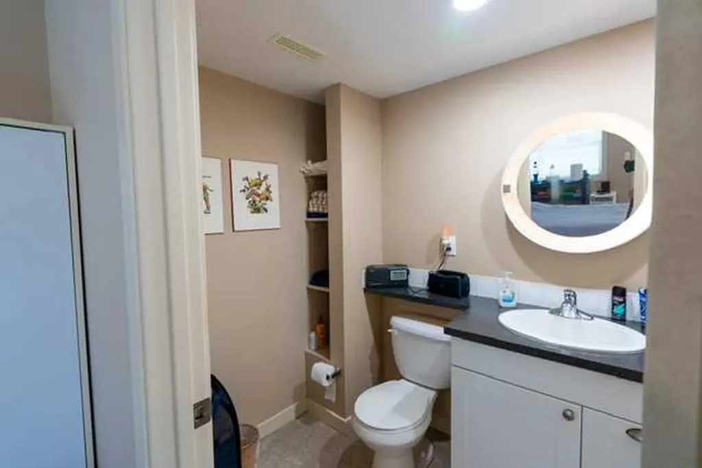 22 Rockyvalley Villas NW Calgary AB T3G 5X3