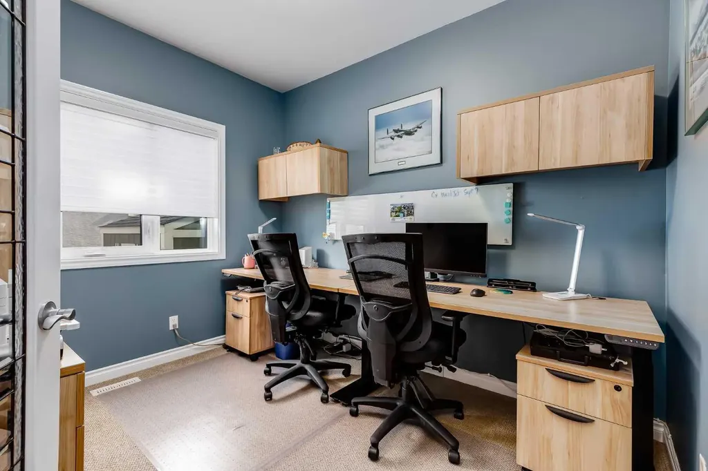 89 Douglasdale Crescent SE Calgary AB T2Z 3A2