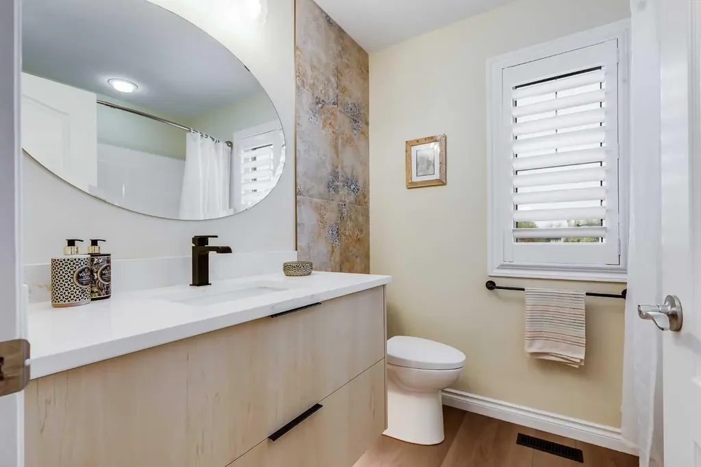 89 Douglasdale Crescent SE Calgary AB T2Z 3A2