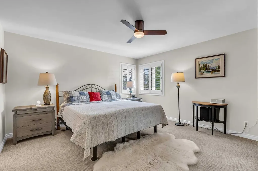 89 Douglasdale Crescent SE Calgary AB T2Z 3A2