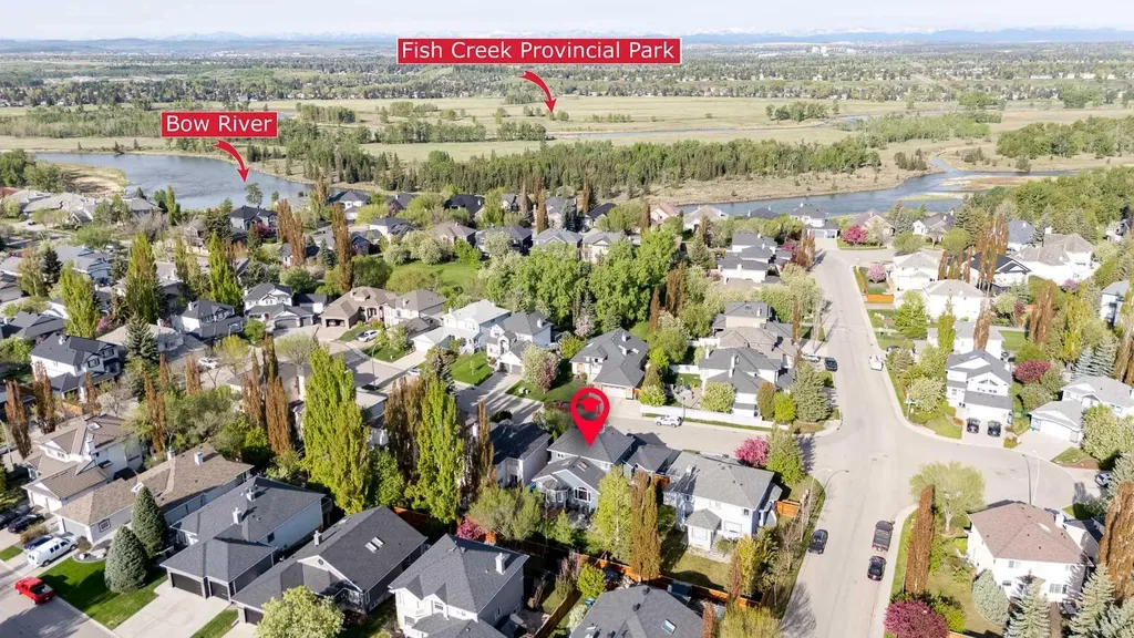 89 Douglasdale Crescent SE Calgary AB T2Z 3A2
