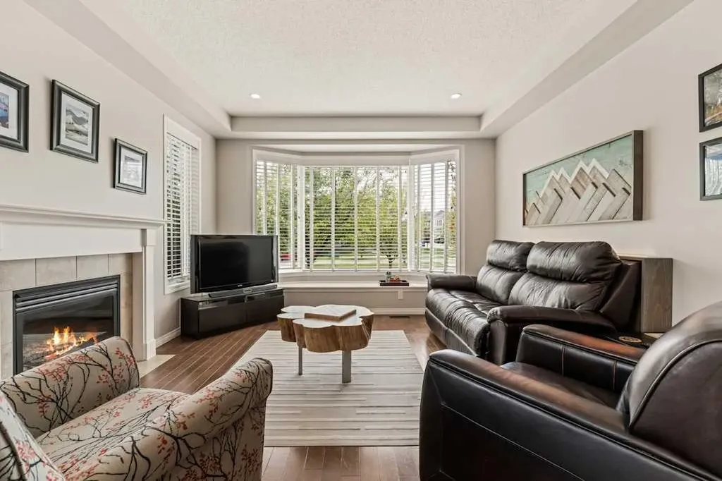 728 Windridge Road SW Airdrie AB T4B 2R1