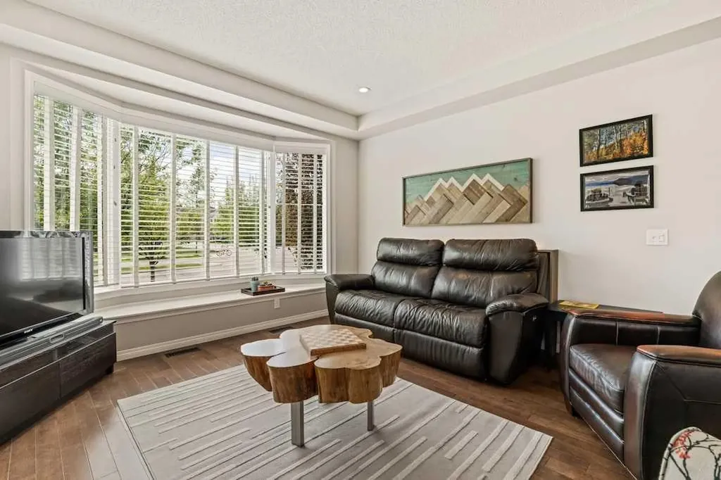 728 Windridge Road SW Airdrie AB T4B 2R1