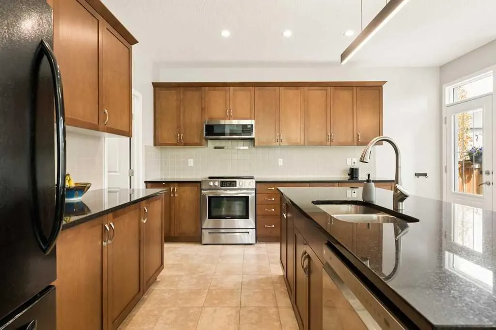 728 Windridge Road SW Airdrie AB T4B 2R1