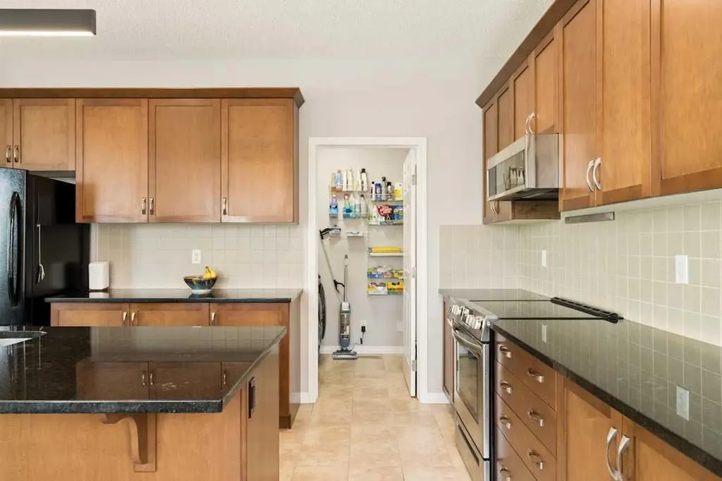 728 Windridge Road SW Airdrie AB T4B 2R1