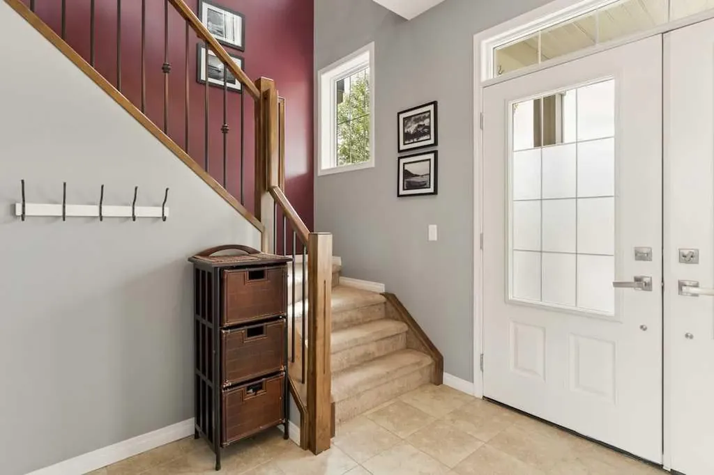 728 Windridge Road SW Airdrie AB T4B 2R1