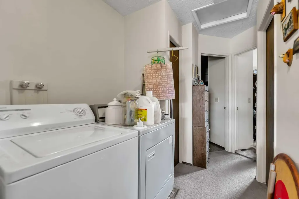 317 Templemont Place NE Calgary AB T1Y 5A7